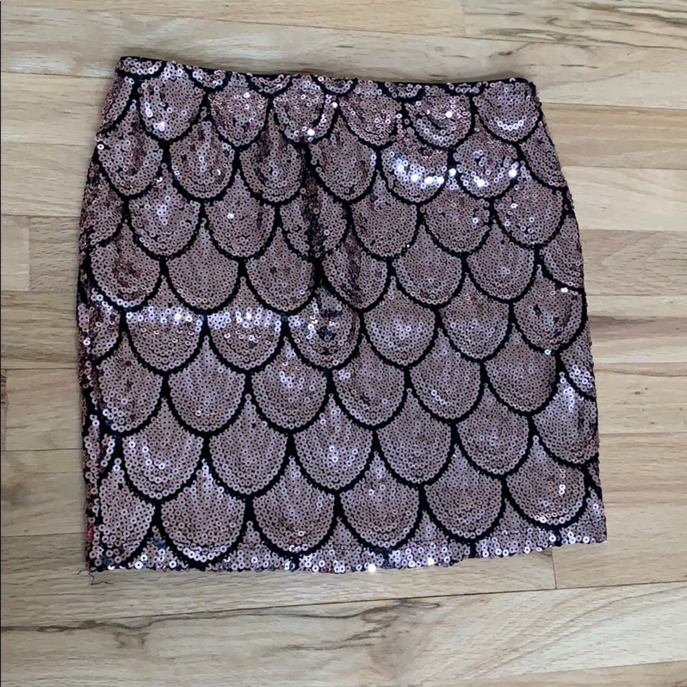 Sequins Pencil Skirt! GREAT CONDITION!